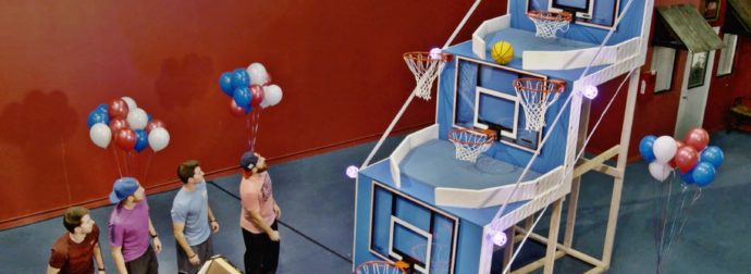 Giant #Basketball Arcade Battle – Dude Perfect
